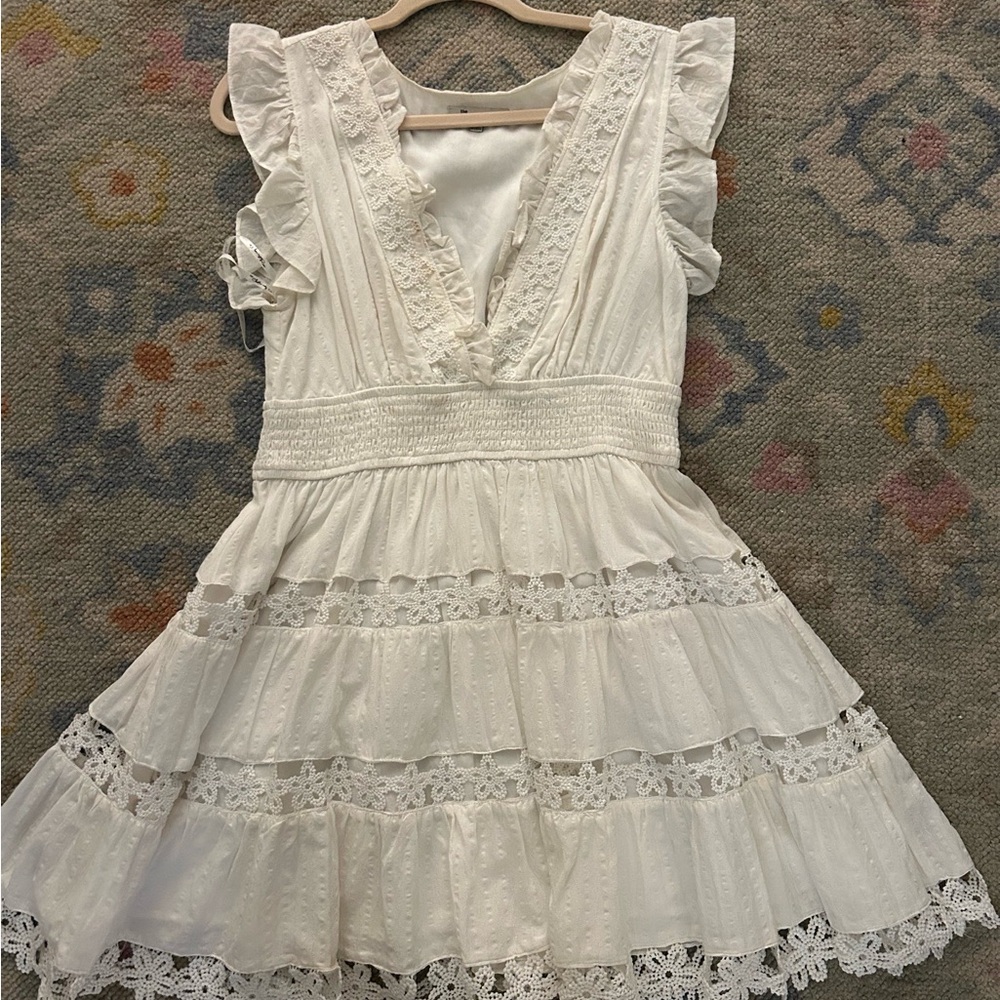 Elegant White Lace Dress